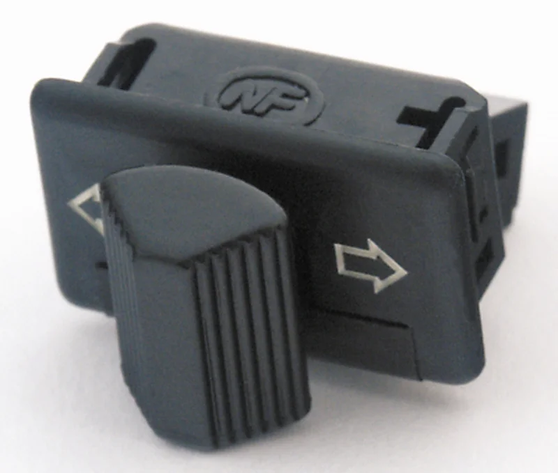 Interruptor de intermitentes universal HIGHSIDER smart - instalación Quad