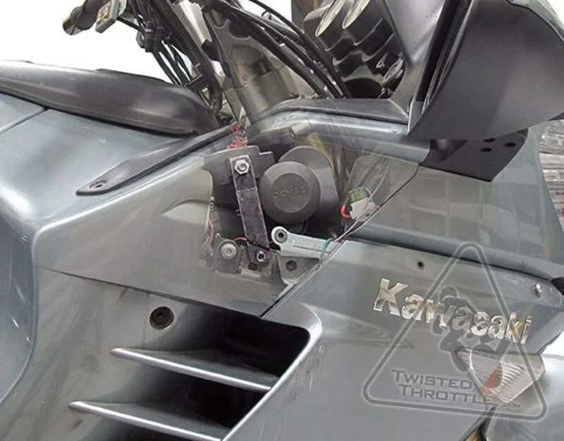 Soporte para claxon Soundbomb Denali Kawasaki GTR1400