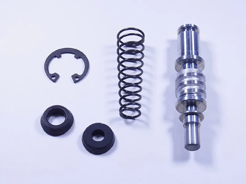 Kit reparación bomba de freno TOURMAX