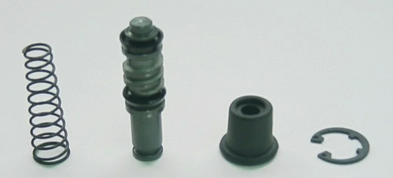 Kit reparación bomba de freno TOURMAX - GPZ500 '87-93 ER-5 '97-05 MSB-402