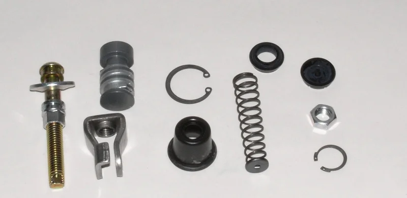 Kit reparación bomba de freno trasera TOURMAX - XL1000V Varadero 99-05 MSR-117