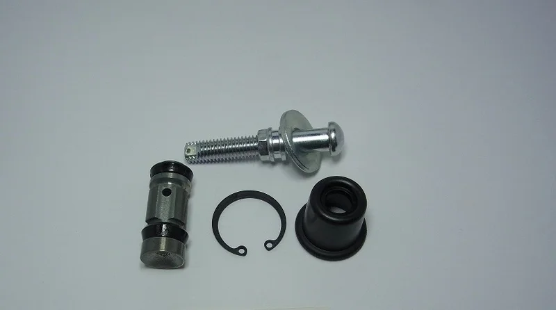 Kit reparación bomba de freno trasera TOURMAX - Yamaha XT1200Z Super Tenere