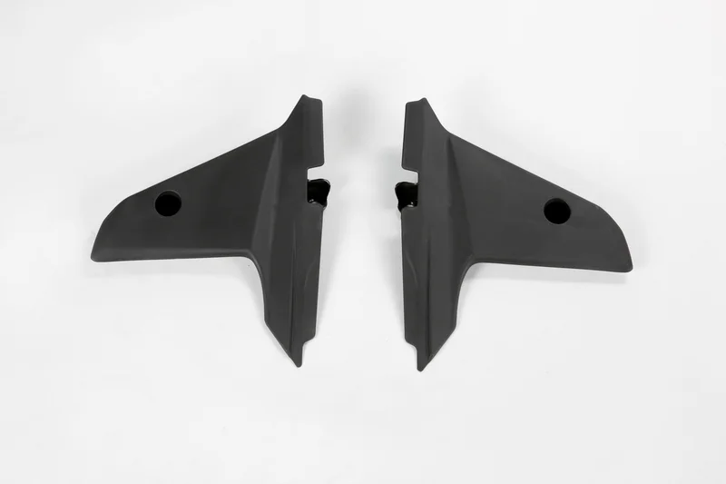 Plásticos laterales de radiador inferiores UFO Husqvarna negro HU03335-001