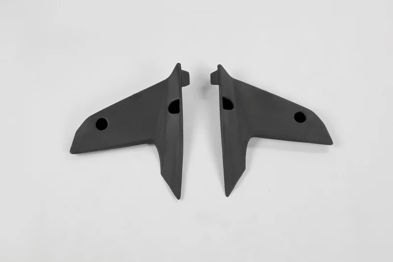 Plásticos laterales de radiador inferiores UFO Husqvarna negro HU03325-001