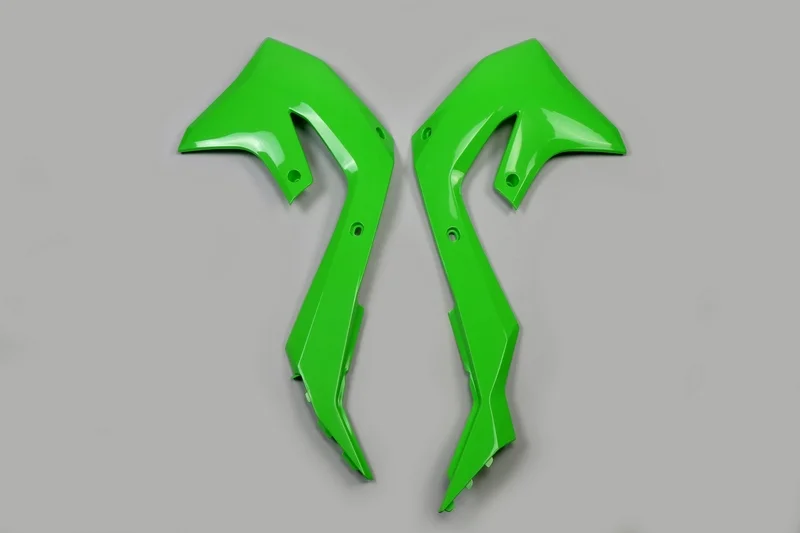 Plásticos laterales de radiador UFO verde Kawasaki KX450