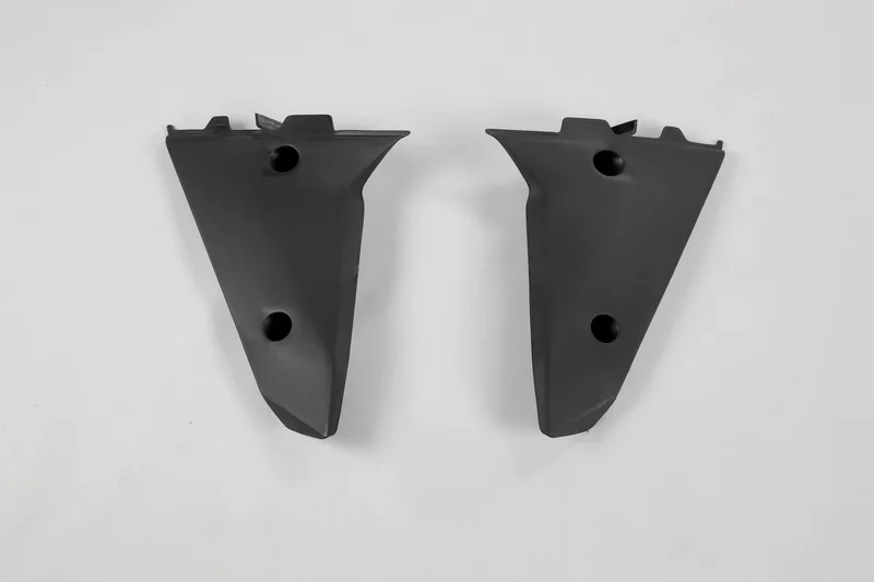 Plásticos laterales de radiador inferiores UFO negro HU03318-001