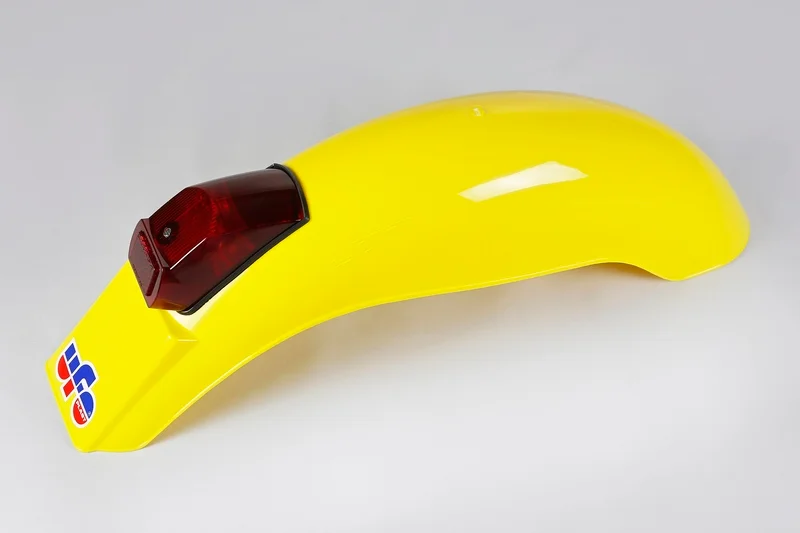Guardabarros trasero universal UFO enduro con luz 50cc-80cc-125cc (1975-1979) amarillo ME08025-D