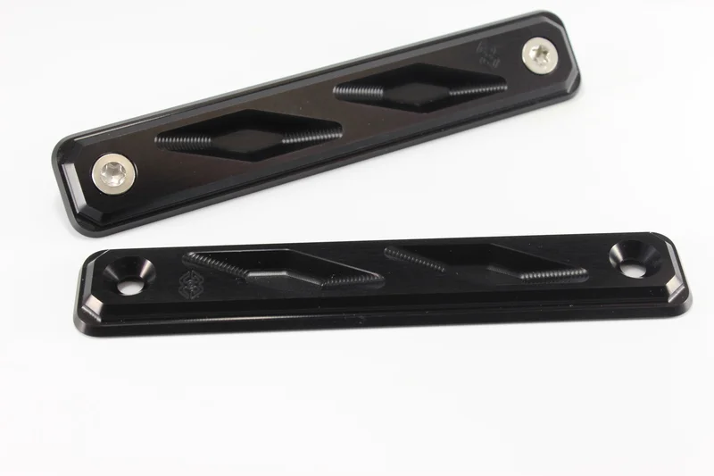 Tapas de radiador GILLES TOOLING negro