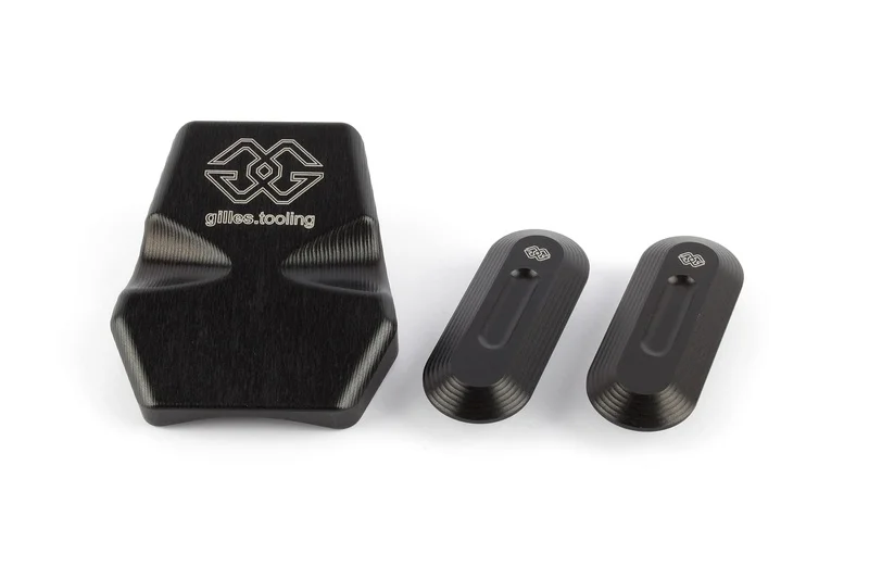 Kit de tapas para circuito Gilles Tooling (retrovisores + guardabarros), negro