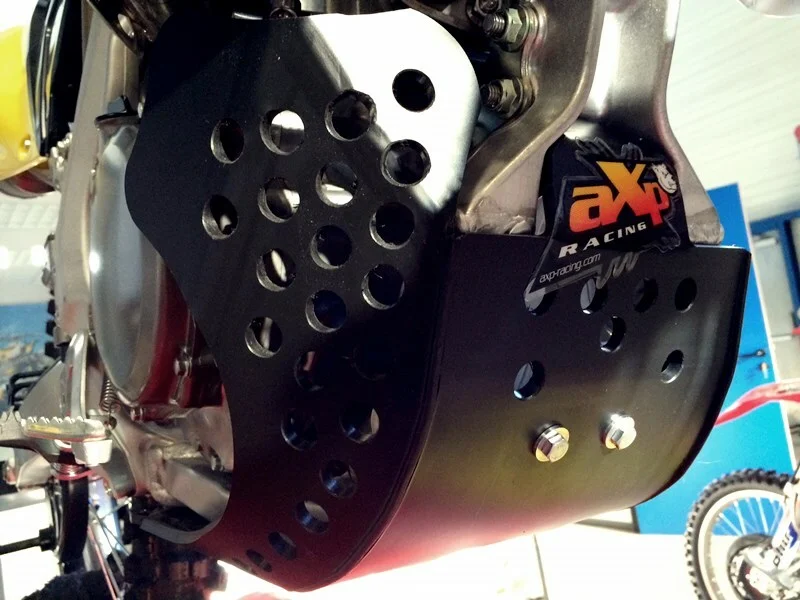 Cubrecárter AXP enduro GP Suzuki AX1387