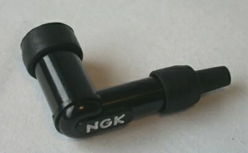 Pipa Bujía NGK LB05E
